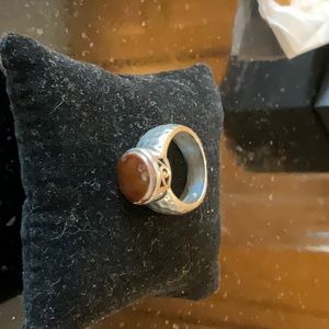 Sipada sterling silver and tiger eye ring